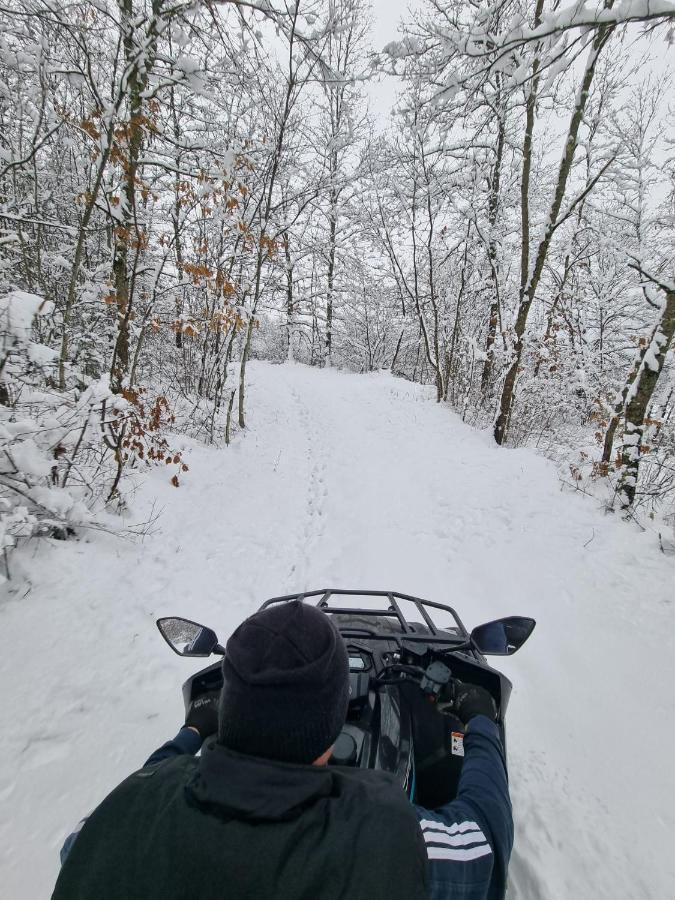 Ruralna Kuca Za Odmor Kablarovo Brdo Pension Krnjak Buitenkant foto